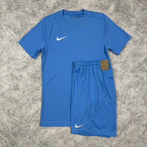 Nike Essential Set - Baby Blue