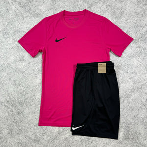 Nike Essential Set - Pink / Black